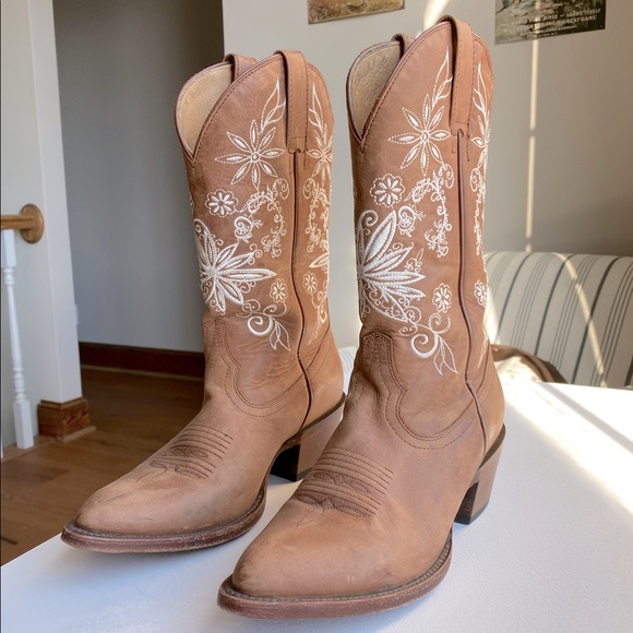 womens shyanne cowboy boots tan size 7.5 - Picture 1 of 8